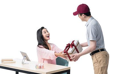 香草社《圣兽之王》收藏版赠送16位机风格游戏OST